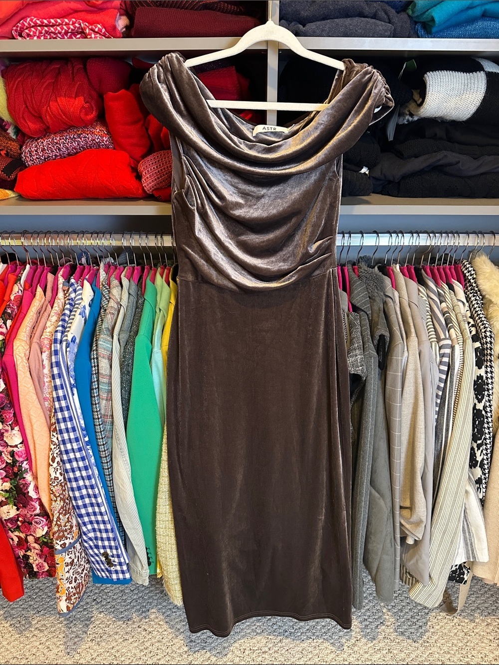 Astr The Label pewter velour sleeveless back slit midi dress size S NWOT